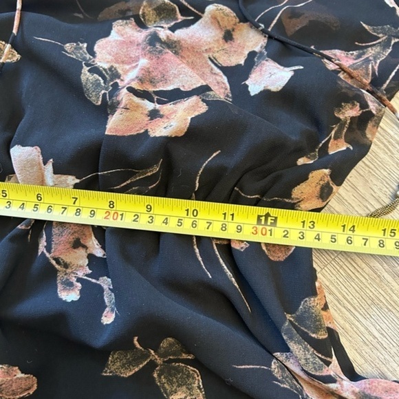 Pretty floral dress. Sheer with tank liner. Tassel details. Elastic waistband. - Picture 13 of 13